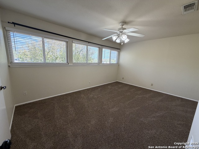 Image 11 of 20 For 1236 Live Oak Rd E