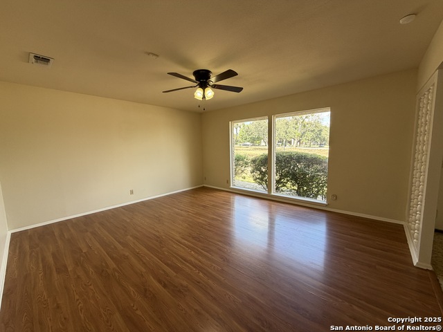 Image 7 of 20 For 1236 Live Oak Rd E