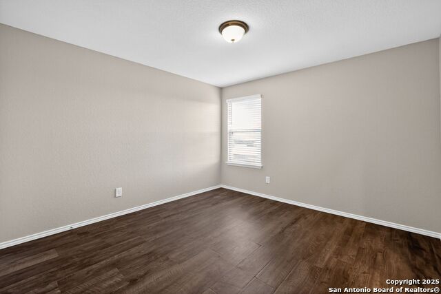 Image 11 of 31 For 3916 Asher Alley