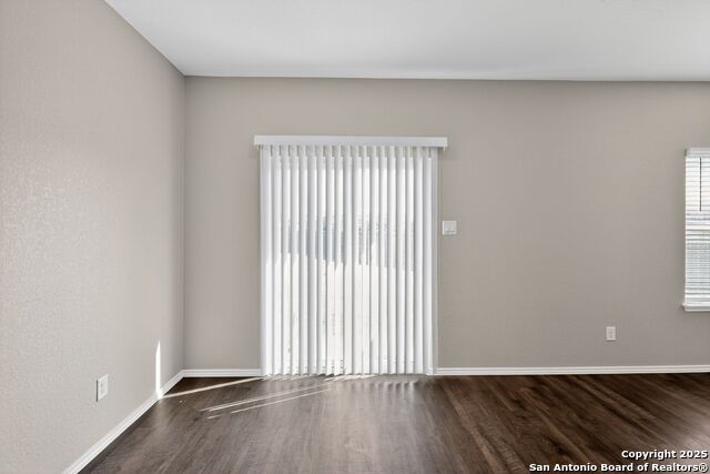 Image 13 of 31 For 3916 Asher Alley