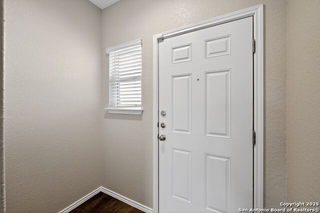 Image 4 of 31 For 3916 Asher Alley