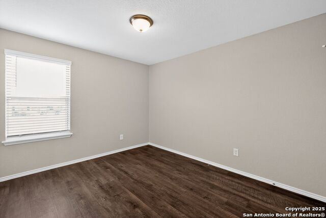 Image 9 of 31 For 3916 Asher Alley