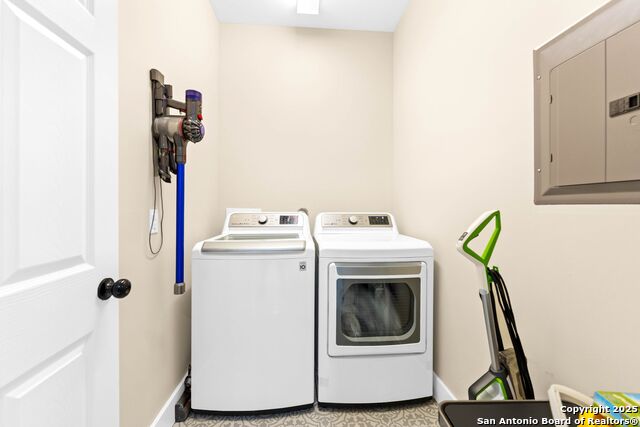 Listing photo id 12 for 749 El Rey Dr