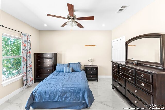 Listing photo id 19 for 749 El Rey Dr