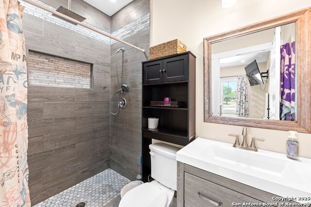 Listing photo id 20 for 749 El Rey Dr