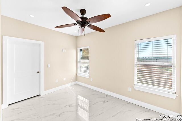 Listing photo id 27 for 749 El Rey Dr