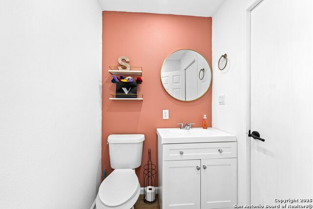 Listing photo id 31 for 749 El Rey Dr