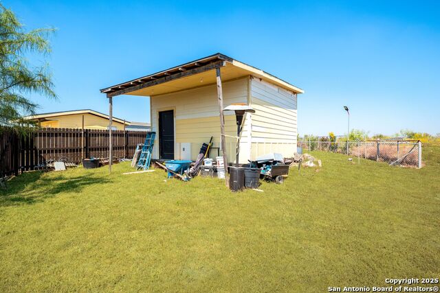 Listing photo id 37 for 749 El Rey Dr