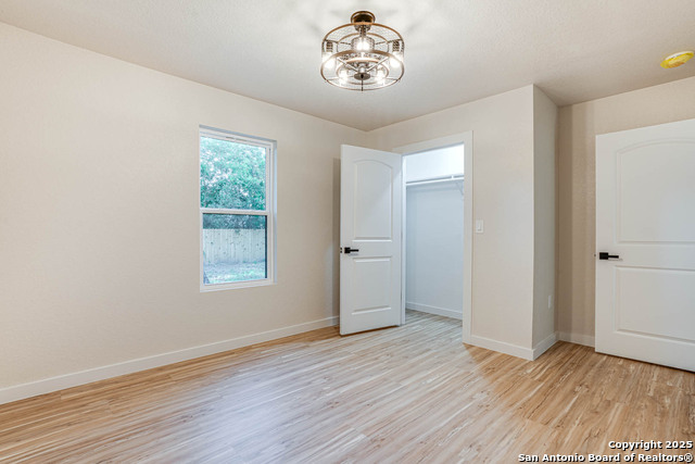 Image 18 of 24 For 235 Bank  