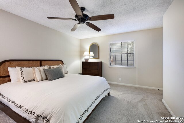 Image 16 of 29 For 4402 Bending Oak St