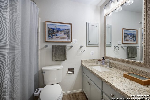 Image 19 of 29 For 4402 Bending Oak St