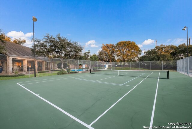 Image 29 of 29 For 4402 Bending Oak St