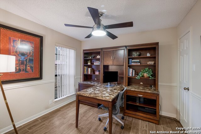 Image 3 of 29 For 4402 Bending Oak St