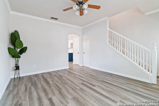 Listing photo id 7 for 2122 Bigmouth Hook