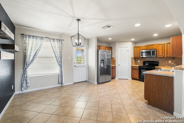 Image 10 of 43 For 10714 Ranchland Fox