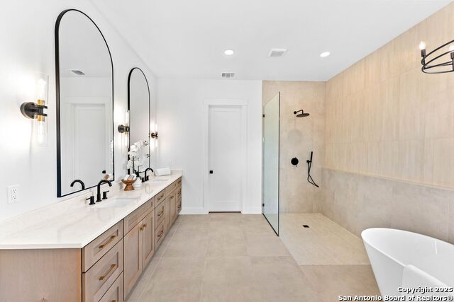 Listing photo id 19 for 736 Mountain Creek Trail