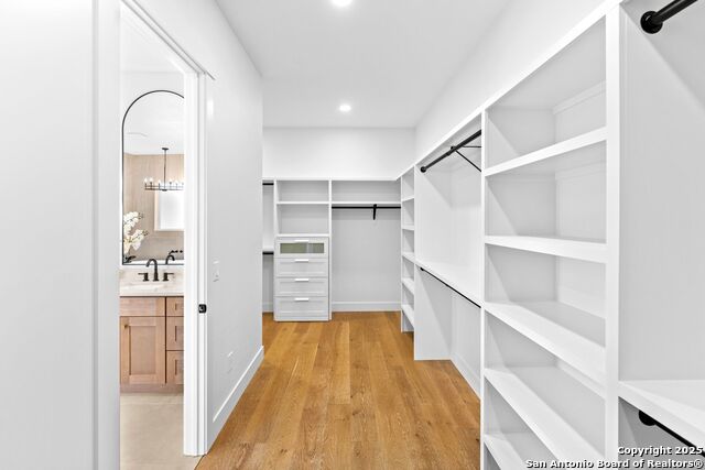 Listing photo id 24 for 736 Mountain Creek Trail