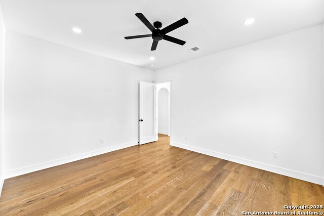 Listing photo id 28 for 736 Mountain Creek Trail