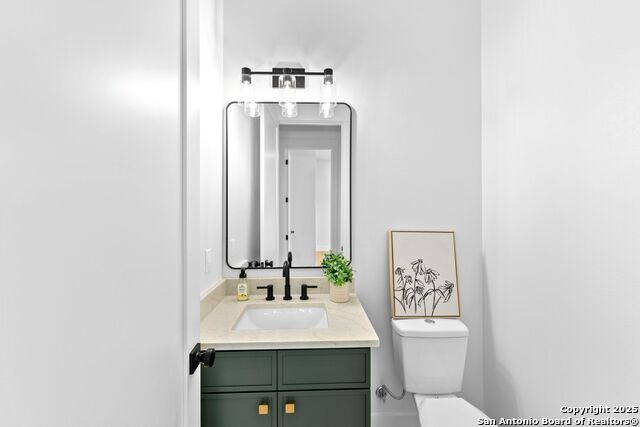 Listing photo id 33 for 736 Mountain Creek Trail