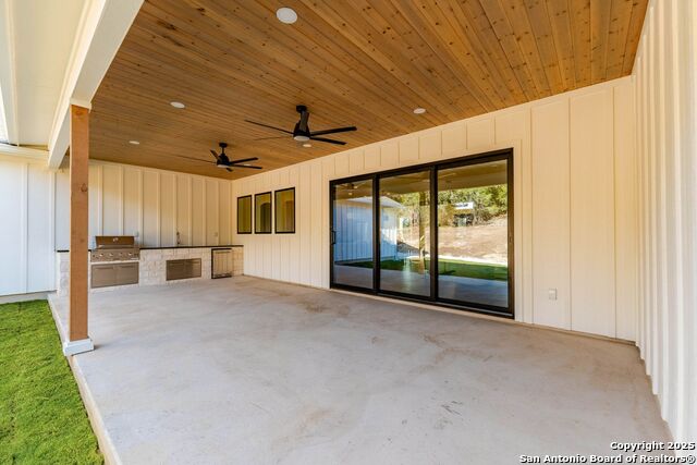 Listing photo id 34 for 736 Mountain Creek Trail