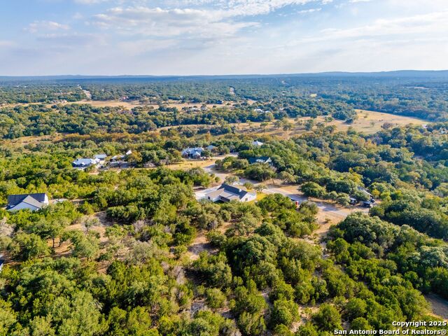 Listing photo id 45 for 736 Mountain Creek Trail