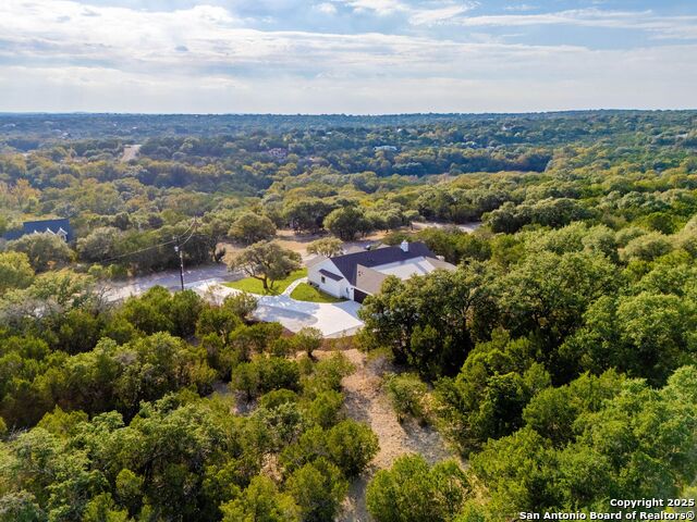 Listing photo id 47 for 736 Mountain Creek Trail