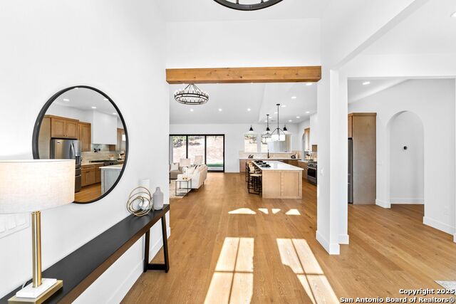 Listing photo id 3 for 736 Mountain Creek Trail