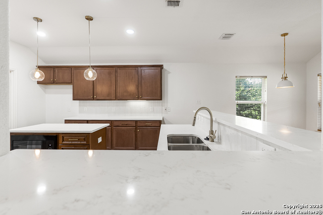 Image 10 of 23 For 407 Cushing