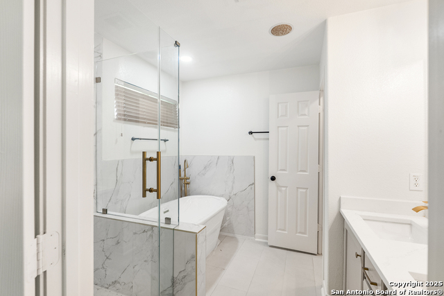 Image 16 of 23 For 407 Cushing