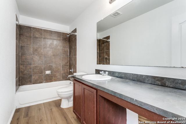 Image 18 of 25 For 4619 Ida Spring