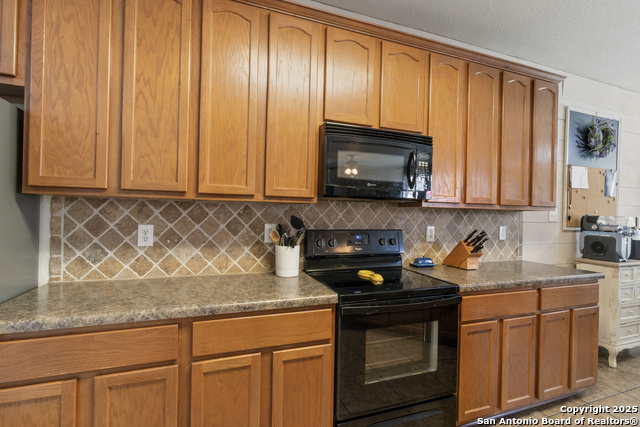 Image 15 of 37 For 129 Kipper  