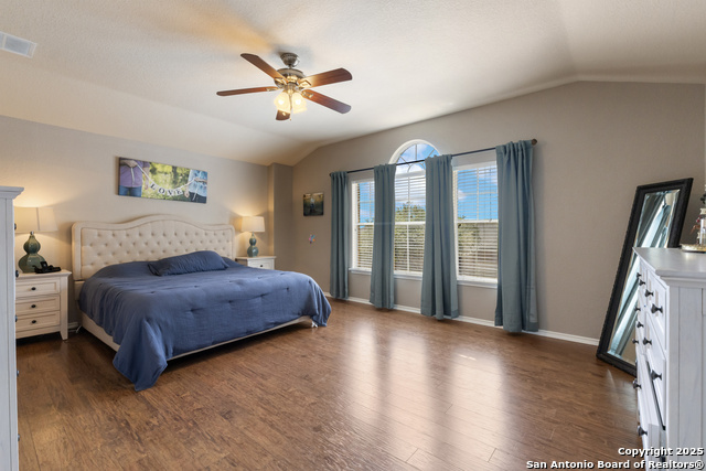 Image 21 of 37 For 129 Kipper  