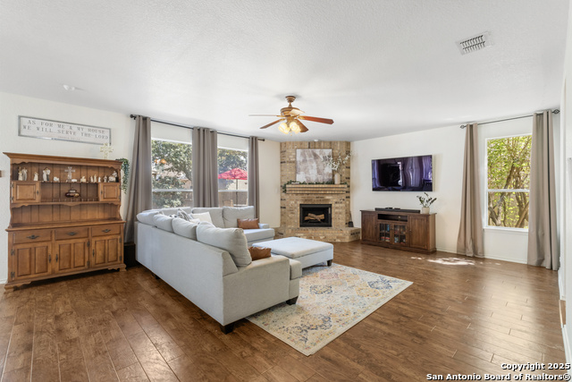 Image 3 of 37 For 129 Kipper  