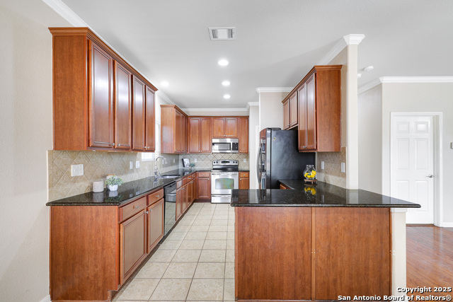 Image 11 of 35 For 21838 Thunder Basin