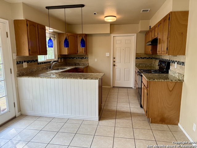 Listing photo id 2 for 3730 La Sabre Dr.
