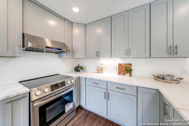 Image 13 of 28 For 129 Creekside