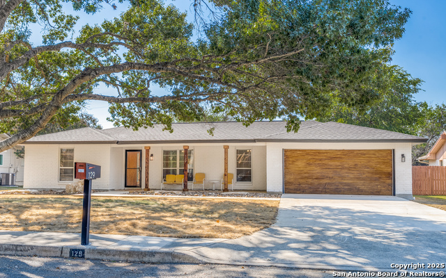 Image 2 of 28 For 129 Creekside