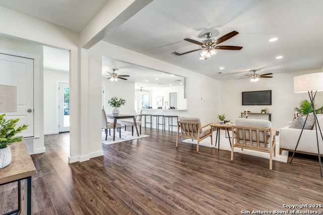 Image 9 of 28 For 129 Creekside