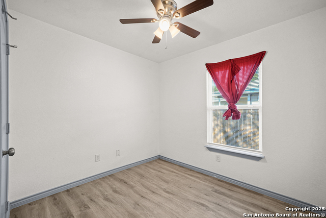 Image 11 of 16 For 510 Sw 42nd St