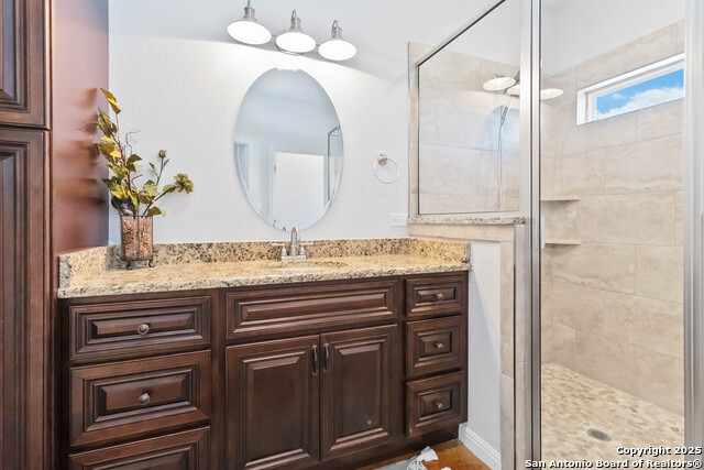 Image 25 of 45 For 342 Woodview Cir