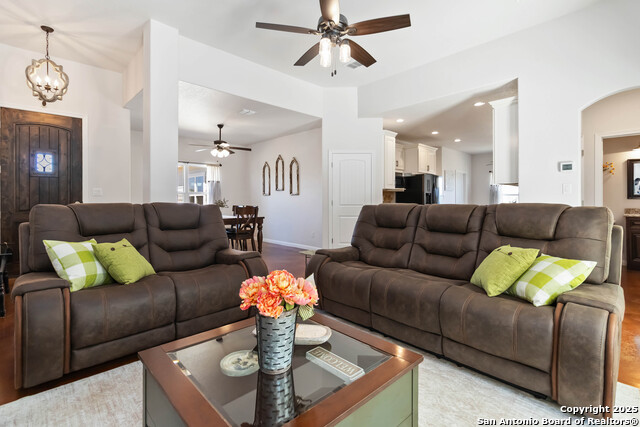 Image 9 of 45 For 342 Woodview Cir