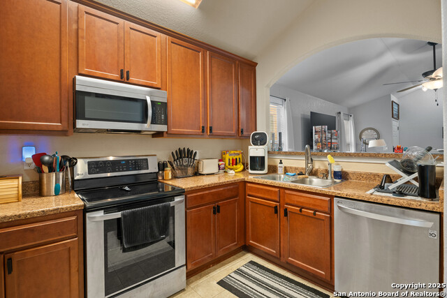 Image 13 of 25 For 9419 Copper Mist