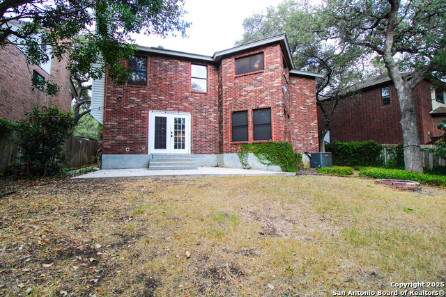 Image 22 of 48 For 14018 Hills Village N