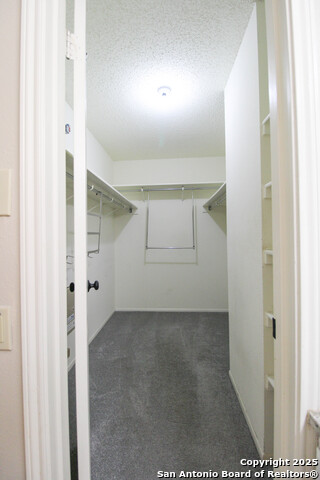 Image 36 of 48 For 14018 Hills Village N