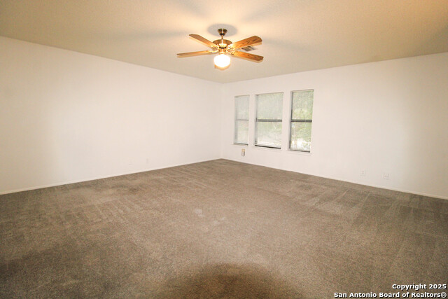 Image 37 of 48 For 14018 Hills Village N