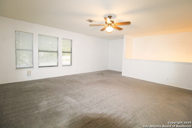 Image 38 of 48 For 14018 Hills Village N