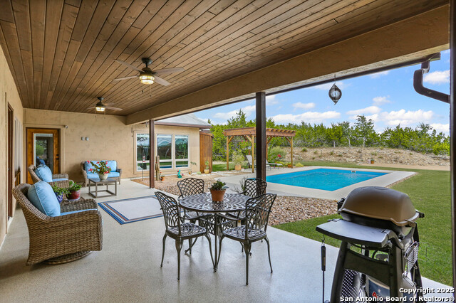 Image 32 of 43 For 101 Stallion Estates Dr N