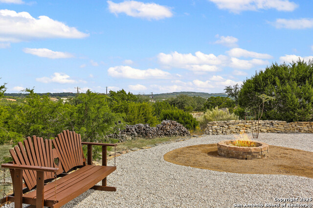 Image 37 of 43 For 101 Stallion Estates Dr N