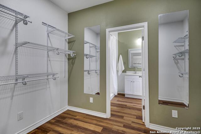 Image 17 of 29 For 330 Walton Ave