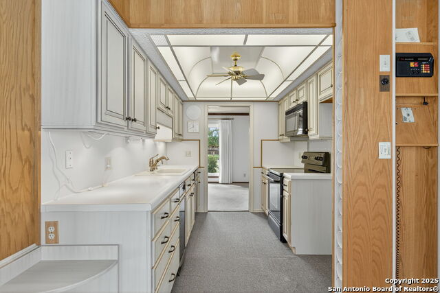 Listing photo id 12 for 109 Cueva  